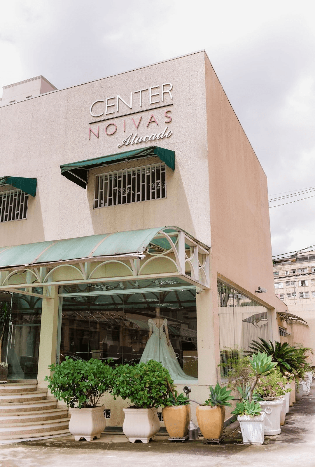 Por que ser um revendedor da Center Noivas Atacado: conheça as vantagens exclusivas
